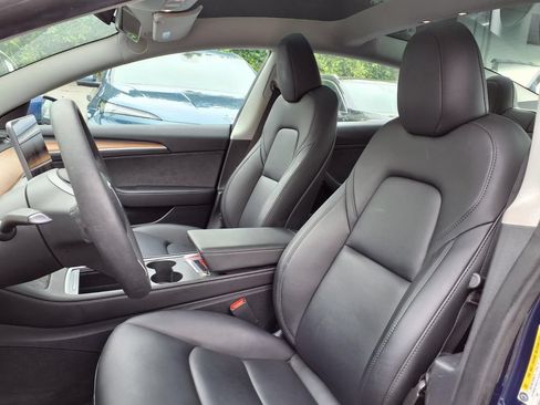 Used 2023 Tesla Model 3 Standard Range RWD image 10