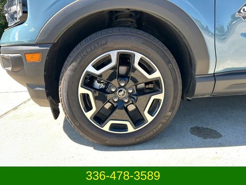 Used 2023 Ford Bronco Sport Outer Banks w/ Tech Package AWD/4WD image 23