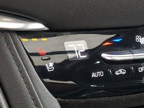 Used 2019 Cadillac XT5 Premium Luxury FWD image 21