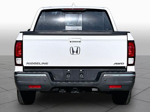 Used 2020 Honda Ridgeline RTL-E image 5