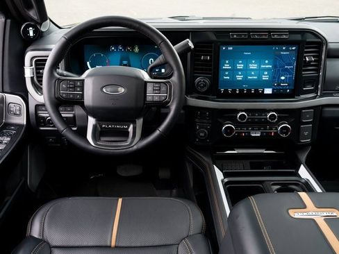 Used 2024 Ford F250 Platinum image 18