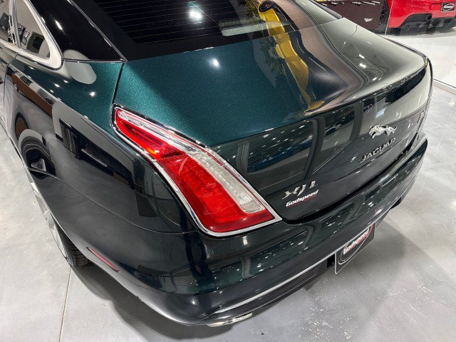Used 2017 Jaguar XJ L Portfolio AWD/4WD image 34