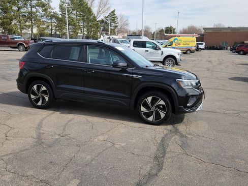 Used 2024 Volkswagen Taos SE AWD/4WD image 20