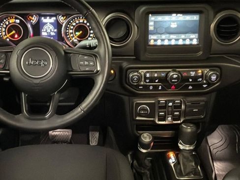 Used 2023 Jeep Wrangler Unlimited Sport AWD/4WD image 18