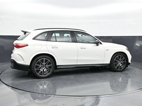 Used 2025 Mercedes-Benz GLC 43 AMG 4MATIC image 9