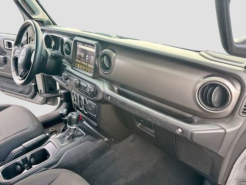 Used 2023 Jeep Wrangler Unlimited w/ Cold Weather Group AWD/4WD image 33
