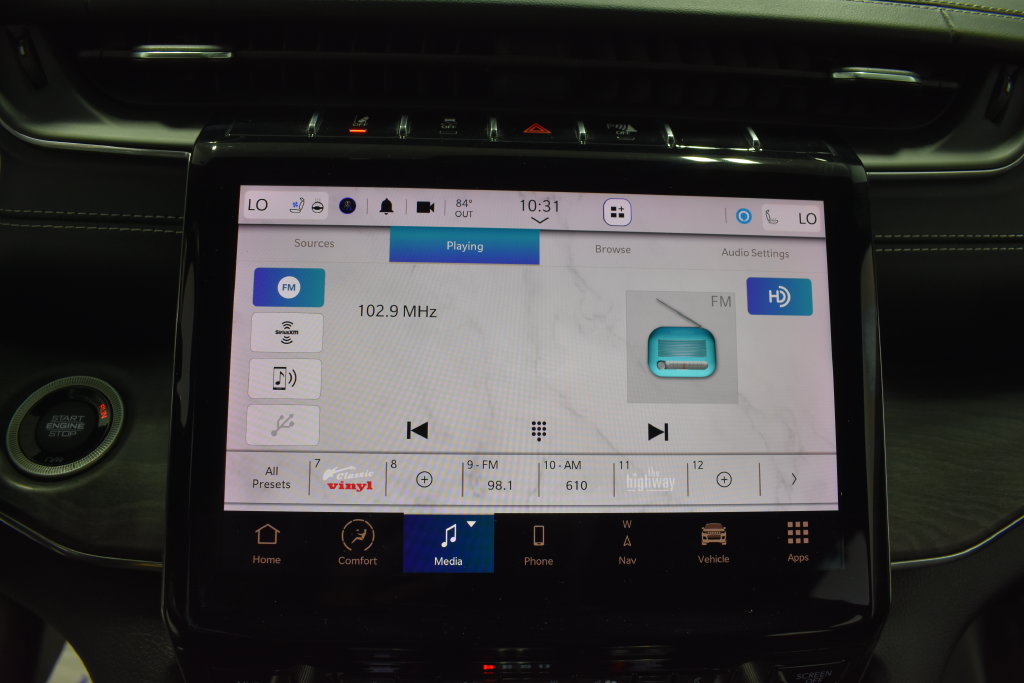 Used 2021 Jeep Grand Cherokee L Overland w/ Luxury Tech Group IV AWD/4WD image 25