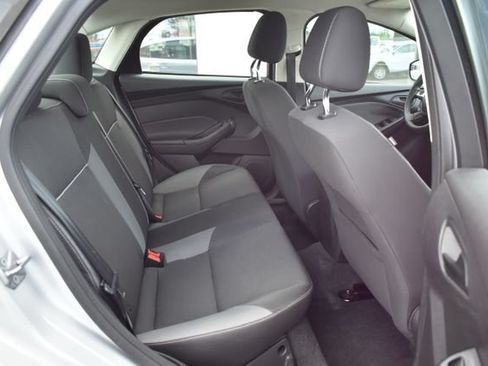 Used 2012 Ford Focus SE FWD image 30