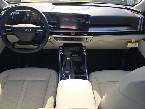 New 2026 Kia Sorento S FWD image 12