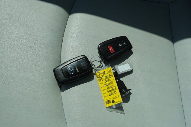 Used 2021 Toyota Prius Limited FWD image 45