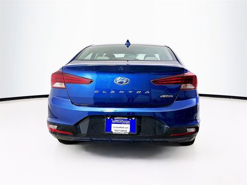 Used 2020 Hyundai Elantra SEL image 15