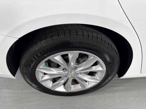 Used 2023 Chevrolet Malibu LT FWD image 12