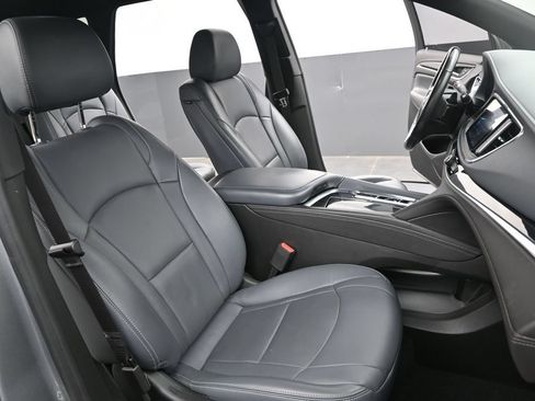 Used 2024 Buick Enclave Premium FWD image 32