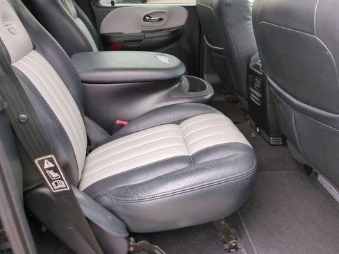 Used 2003 Ford F150 Harley-Davidson image 20