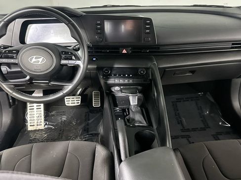 Used 2025 Hyundai Elantra Sport w/ Cargo Package FWD image 18