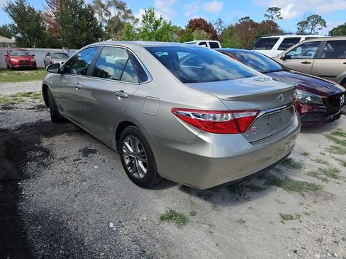 Used 2016 Toyota Camry SE FWD image 3
