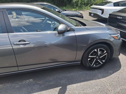 Used 2025 Nissan Sentra SV FWD image 18