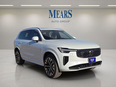 New 2026 Volvo XC90 B5 Plus w/ Protection Package Premier AWD/4WD image 7