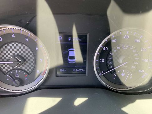 Used 2020 Hyundai Elantra SEL FWD image 12