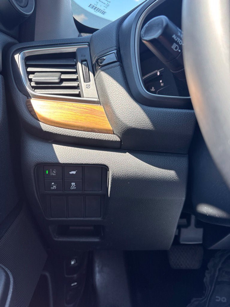 Used 2018 Honda CR-V Touring image 14