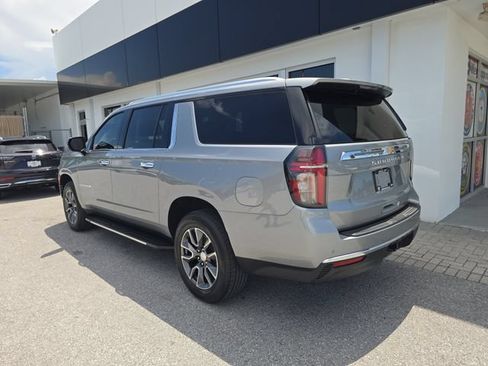 Certified 2024 Chevrolet Suburban LT AWD/4WD image 5