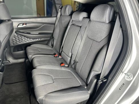 Used 2020 Hyundai Santa Fe SE image 25