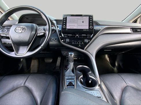 Used 2024 Toyota Camry XSE FWD image 15