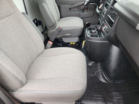 New 2025 Chevrolet Express 4500 w/ Power Convenience Package image 17