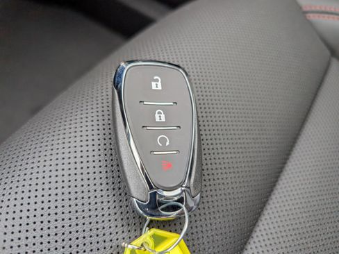 New 2026 Chevrolet Trax RS w/ Sunroof Package image 26