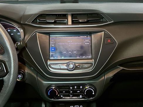 Used 2022 Chevrolet TrailBlazer RS image 29