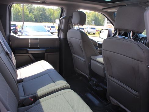 Used 2018 Ford F150 XLT w/ Equipment Group 302A Luxury AWD/4WD image 30