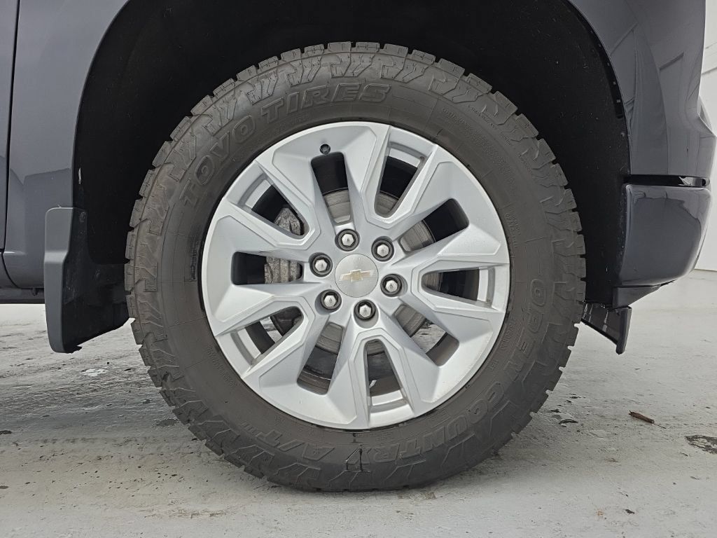 Used 2023 Chevrolet Silverado 1500 Custom AWD/4WD image 19