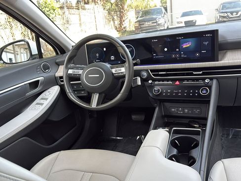 Used 2025 Hyundai Sonata Limited FWD image 23