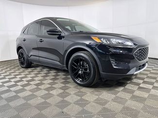 Used 2021 Ford Escape SE w/ Cold Weather Package video 2