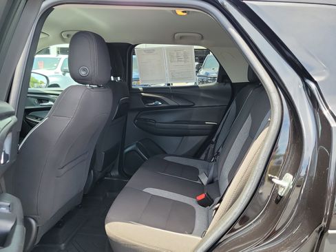 Used 2023 Chevrolet TrailBlazer LT FWD image 14