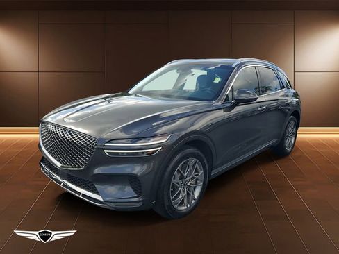 Used 2025 Genesis GV70 2.5T w/ Select Package AWD/4WD image 3