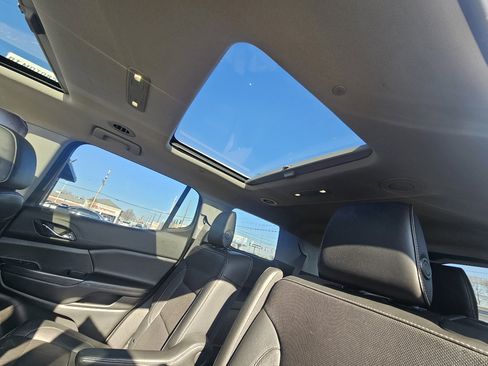 Used 2019 GMC Acadia SLT image 55