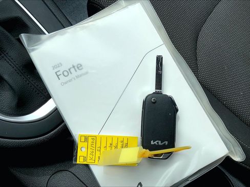 Used 2023 Kia Forte LXS FWD image 13