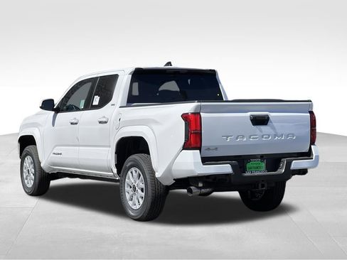 New 2026 Toyota Tacoma SR5 image 3