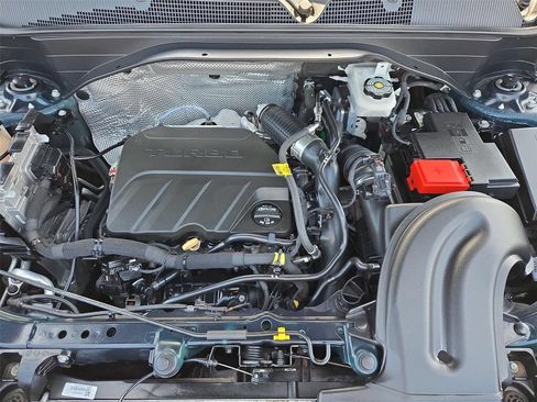 Certified 2021 Chevrolet TrailBlazer LT w/ Premium Seating Package FWD image 21