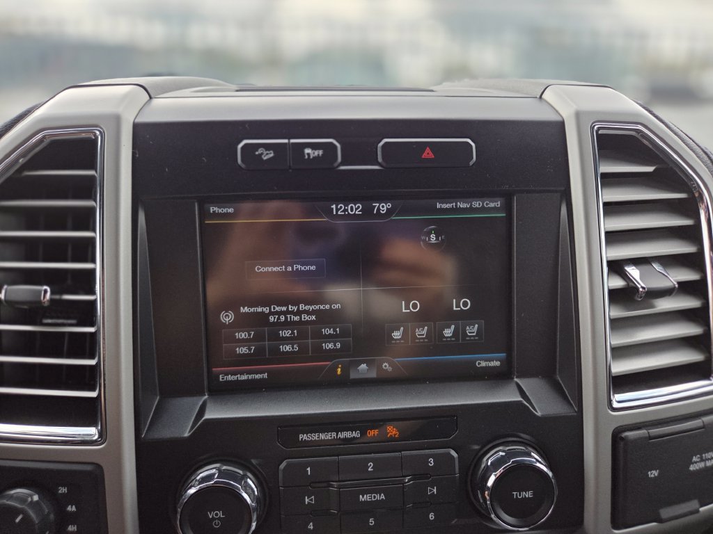 Used 2015 Ford F150 Lariat AWD/4WD image 19
