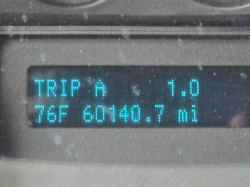 Used 2012 Ford F350 XL w/ Trailer Tow Pkg image 31