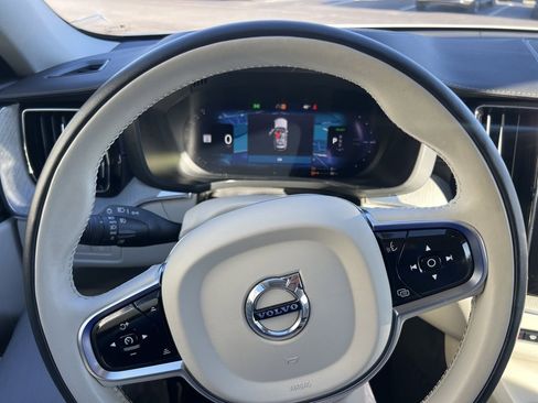 Certified 2024 Volvo XC60 T8 Ultimate w/ Climate Package image 7