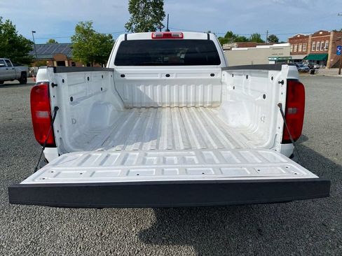 Used 2021 Chevrolet Colorado LT w/ Safety Package RWD image 18