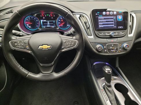 Used 2018 Chevrolet Malibu LT w/ Driver Confidence Package FWD image 22
