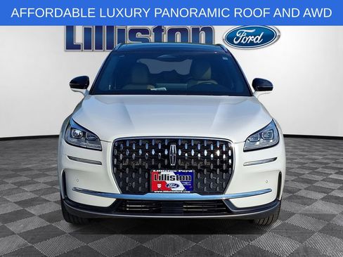 Used 2023 Lincoln Corsair Reserve w/ Equipment Group 201A AWD/4WD image 2