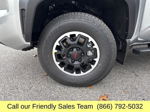 New 2025 Toyota Tacoma TRD Off-Road image 22