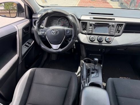 Used 2016 Toyota RAV4 LE FWD image 19