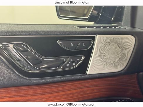 Used 2023 Lincoln Navigator L Reserve AWD/4WD image 21