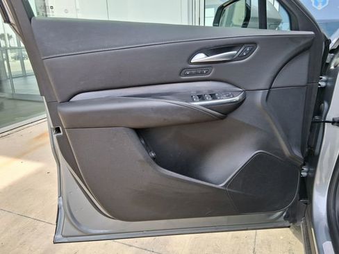 Used 2025 Cadillac XT4 Premium Luxury w/ LPO, Floor Liner Package FWD image 19